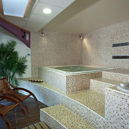 Club Mmv Altitude Hotel