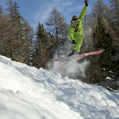 Club Mmv Altitude Hotel